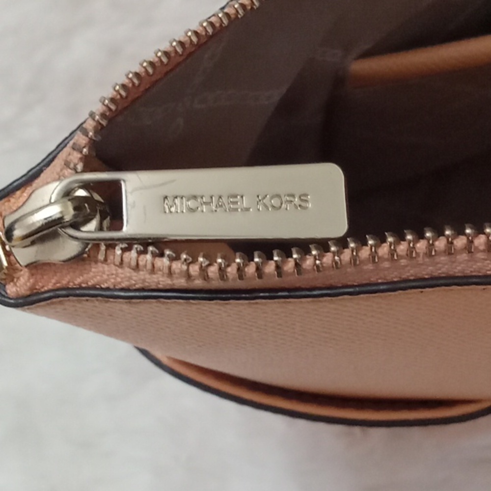 Michael Kors Jet Set Large Tote Bag - Picture 6 of 14